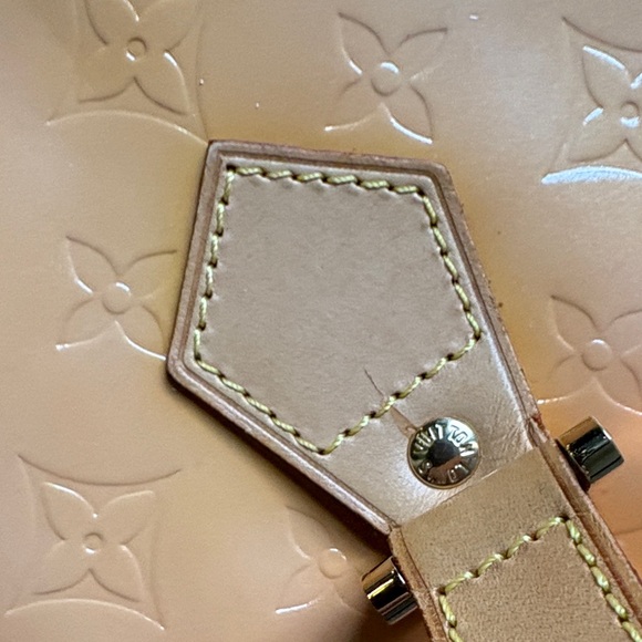 Louis Vuitton Light orange Vernis Houston Embossed Tote - Picture 9 of 14